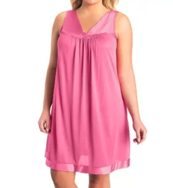 Exquisite Form Coloratura Sleeveless Short Nightgown – Floral Embroidery V-Neck Chemise