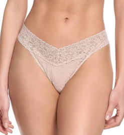 HANKY PANKY Signature Lace Original Rise Thong -Her Room US hanky panky hnk001 4811 fs