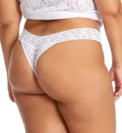 HANKY PANKY Signature Lace Plus Size Thong -Her Room US hanky panky hnk001 4811x bs