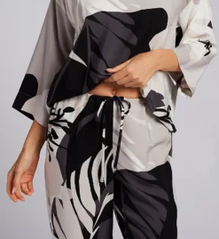 Natori Portofino Matte Crepe de Chine Satin PJ Set – Boat Neck Boxy Top & Cropped Bottoms -Her Room US natori nat001 t76042 cs2