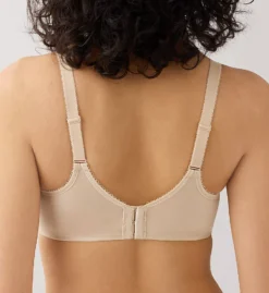 Wacoal Basic Beauty Full Figure Seamless Underwire Bra -Her Room US wacoal wac001 855192 bs