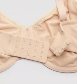 Wacoal Ever Flexing Underwire Bra -Her Room US wacoal wac001 855473 cs2